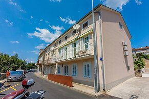 Apartments Seaside