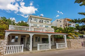 Apartments Lory