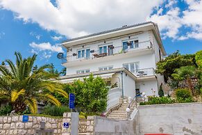 Apartments Lory