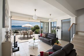 Villa Abbie, Panoramic Sea Views
