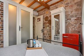 Lunaria Guest House