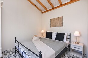 Lunaria Guest House