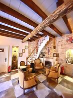 Lunaria Guest House
