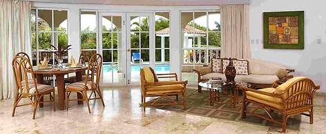3br Villa With Vip Access - All Inclusive Program With Alcohol Include