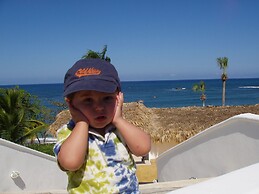 3br Villa With Vip Access - All Inclusive Program With Alcohol Include