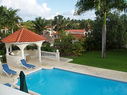 3br Villa With Vip Access - All Inclusive Program With Alcohol Include