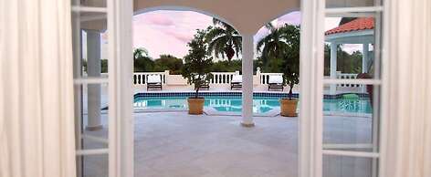 3br Villa With Vip Access - All Inclusive Program With Alcohol Include