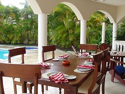 3br Villa With Vip Access - All Inclusive Program With Alcohol Include