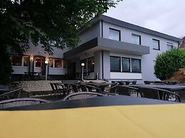 PiPaBu Restaurant & Hotel