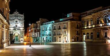 Ortigia Door, Syracuse - Sicily