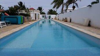 Villa de Colores 3 Rooms 5 King Beds