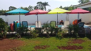 Villa de Colores 3 Rooms 5 King Beds