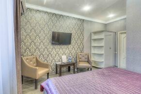 Kapriz Hotel