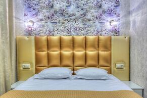 Kapriz Hotel