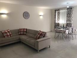 Sea View 2 Bed Apartment Close To Beach Hpi7738