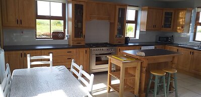 Murphy's Irish Farmhouse Near Ballybunion