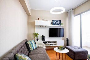 Ur Place Rentals - Modern 3bdrm, Swimming Pool And Gym