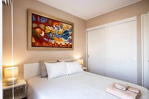 Ur Place Rentals - Modern 3bdrm, Swimming Pool And Gym