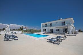 Villa Sienna, Fabulous 6bdr Protaras Villa