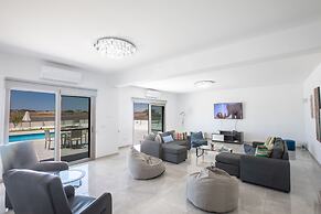 Villa Sienna, Fabulous 6bdr Protaras Villa