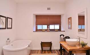 De Hoop Suites