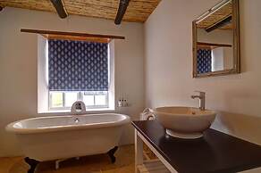 De Hoop Suites