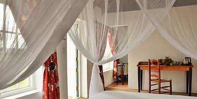De Hoop Suites