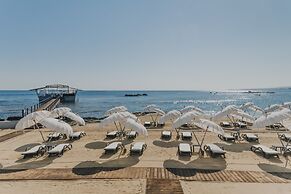Arkin Palm Beach Hotel