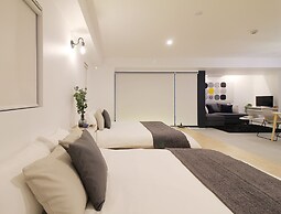 bHotel