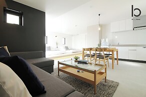 bHotel