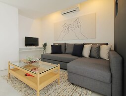 bHotel