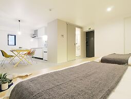 bHotel