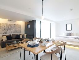 bHotel