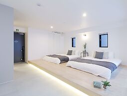 bHotel
