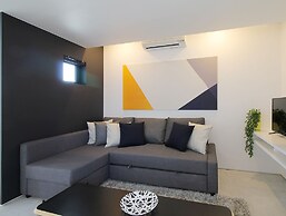 bHotel