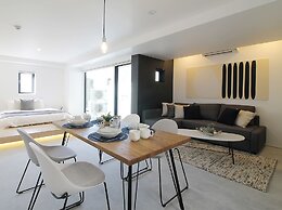 bHotel