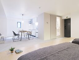bHotel