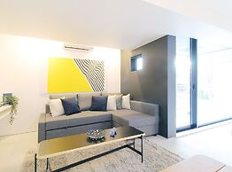 bHotel