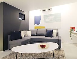bHotel