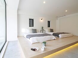 bHotel