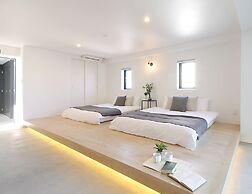 bHotel