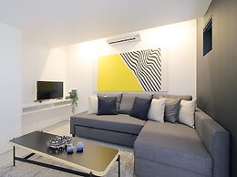 bHotel