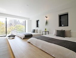 bHotel