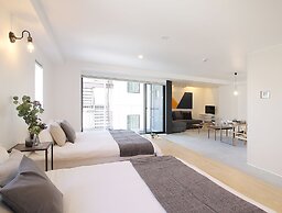 bHotel