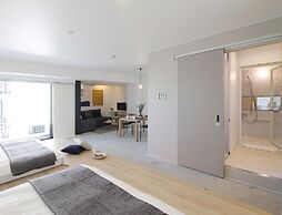 bHotel