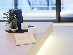 bHotel