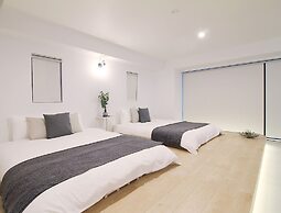 bHotel