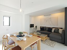 bHotel