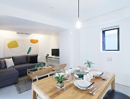 bHotel