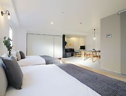 bHotel